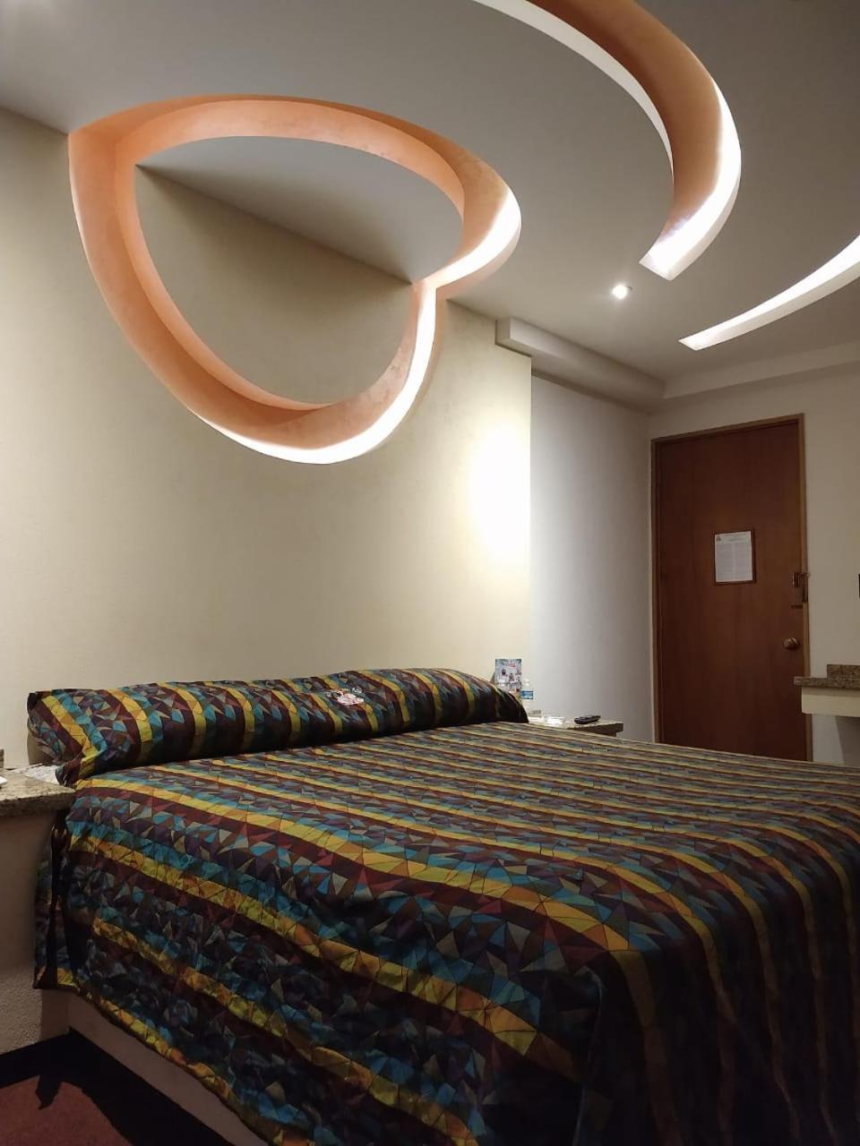 Hotel Siesta Del Sur Мехико Экстерьер фото