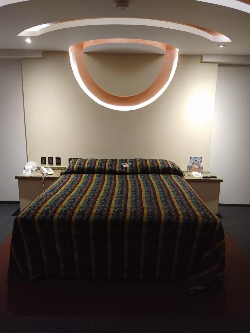 Hotel Siesta Del Sur Мехико Экстерьер фото